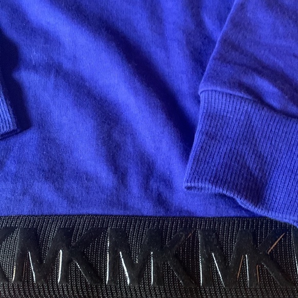 COPY - Michael Kors sweater Small - Picture 3 of 3